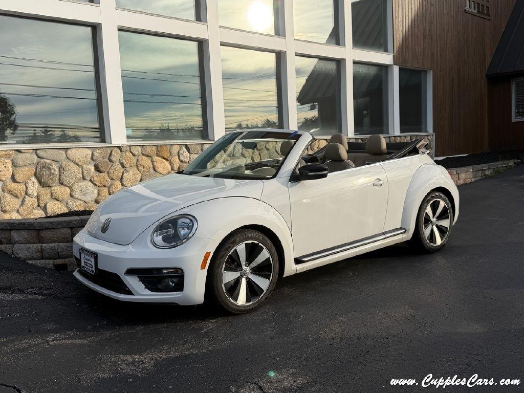 Volkswagen Beetle  2013