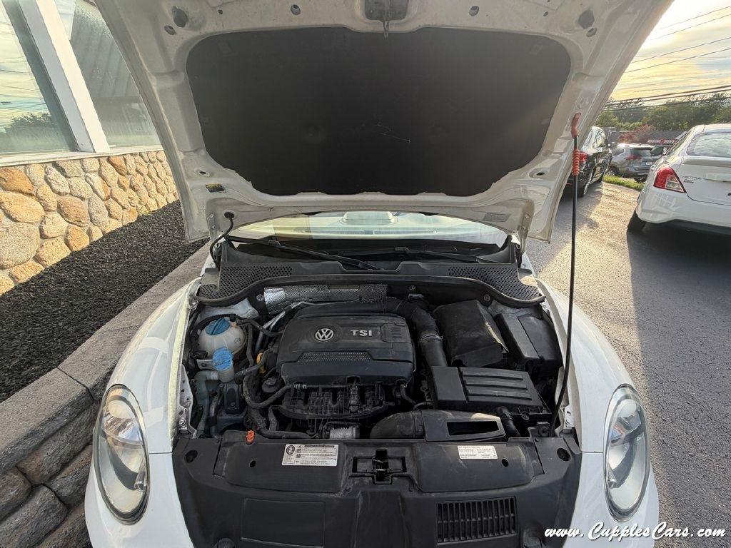 Volkswagen Beetle  2013