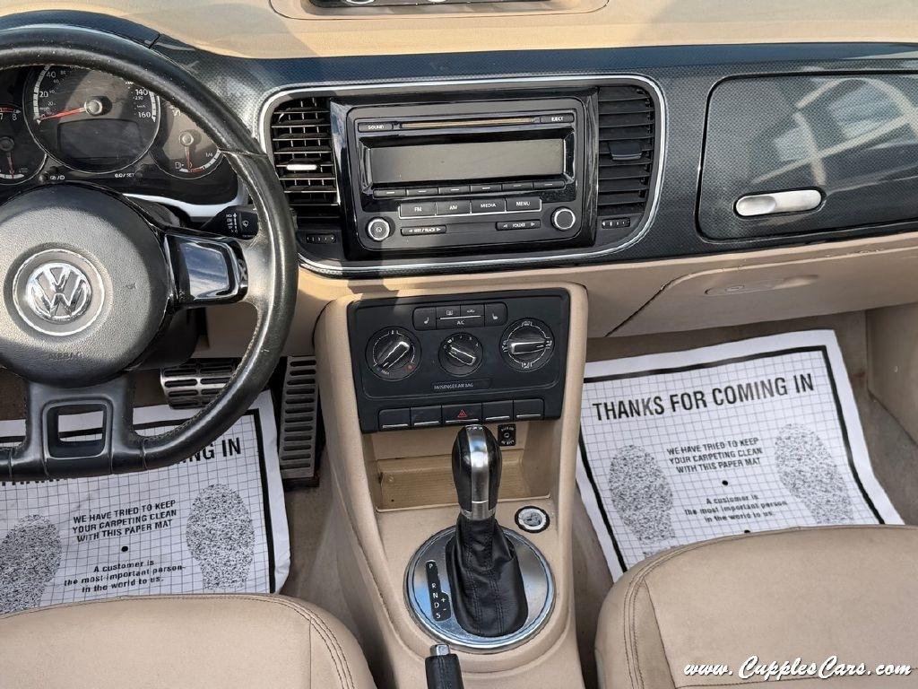 Volkswagen Beetle  2013