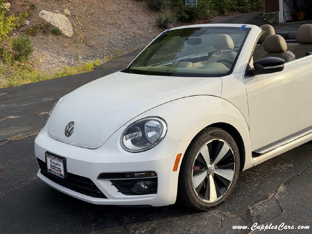Volkswagen Beetle  2013