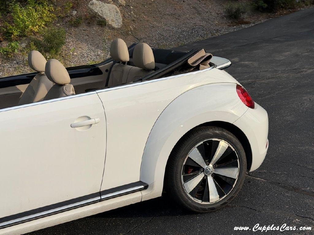 Volkswagen Beetle  2013