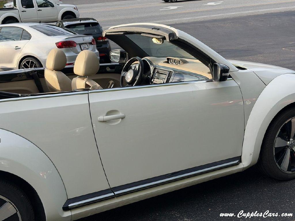 Volkswagen Beetle  2013