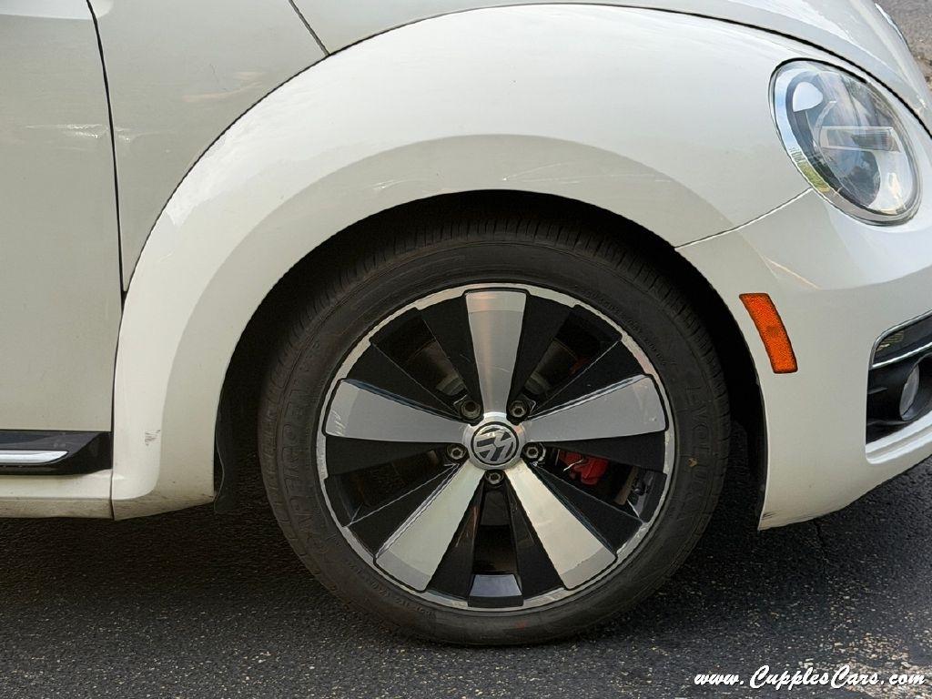 Volkswagen Beetle  2013
