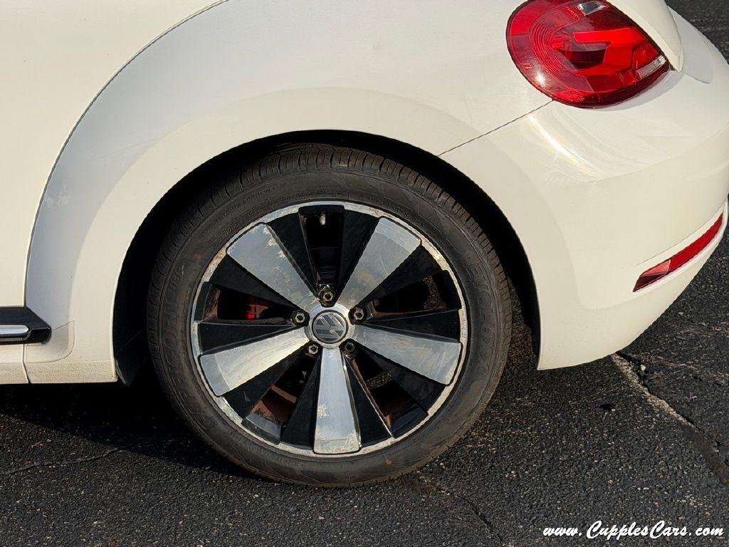 Volkswagen Beetle  2013