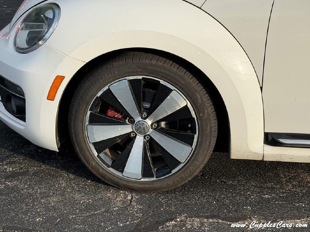 Volkswagen Beetle  2013