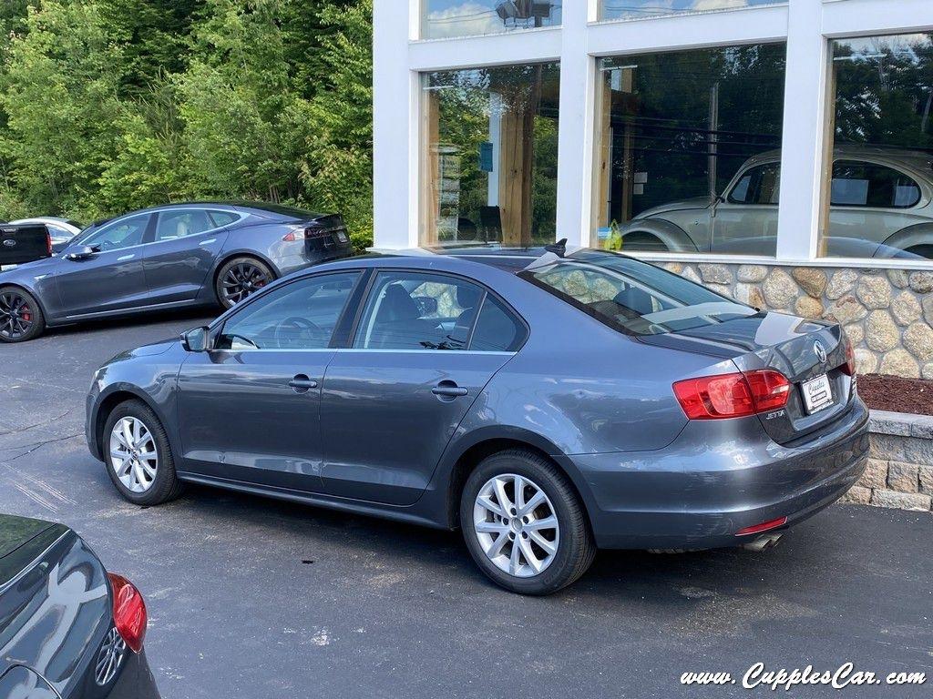 Volkswagen Jetta  2014