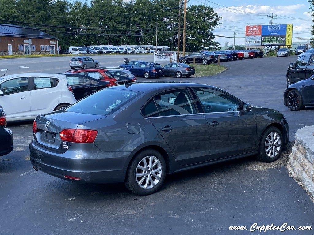 Volkswagen Jetta  2014