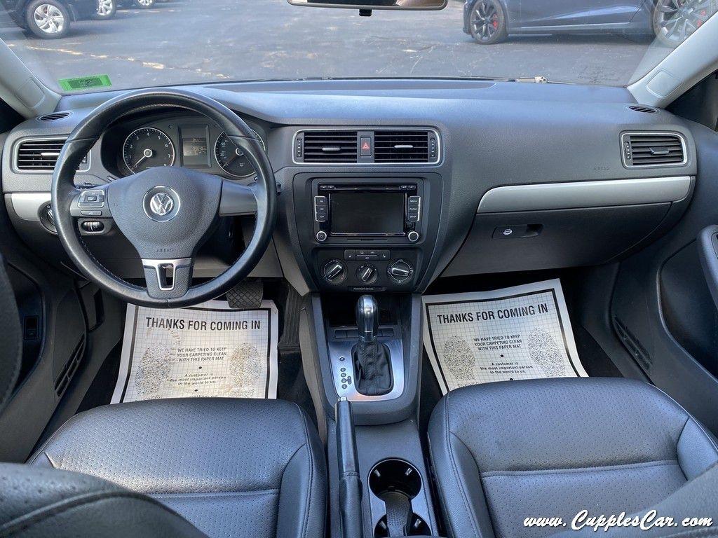 Volkswagen Jetta  2014