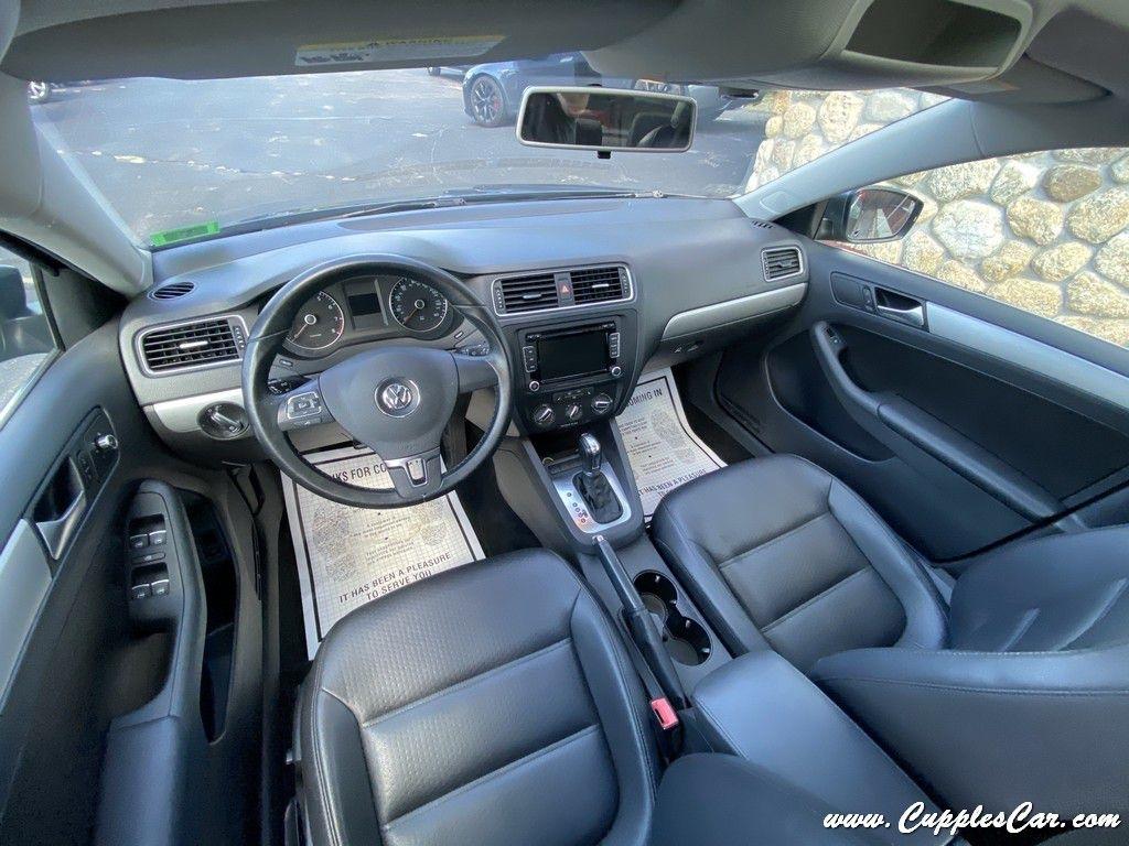 Volkswagen Jetta  2014