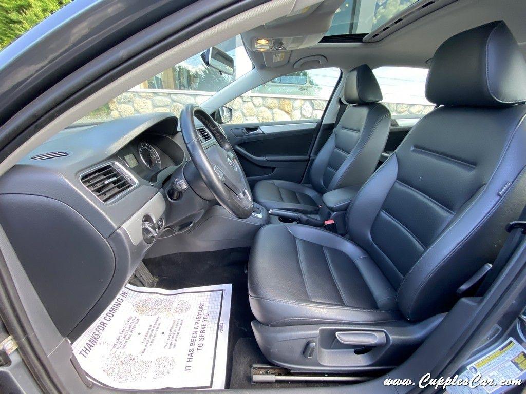 Volkswagen Jetta  2014