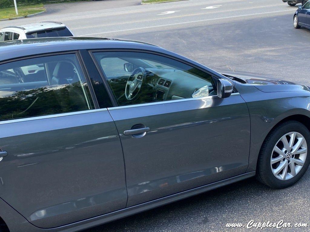 Volkswagen Jetta  2014