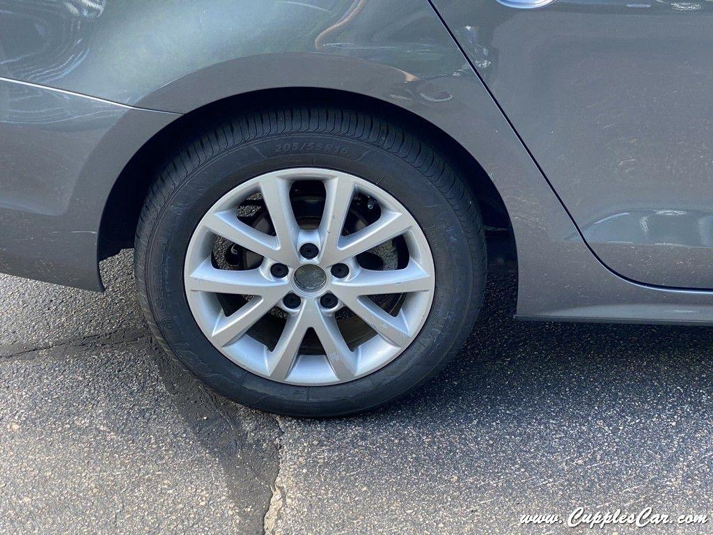 Volkswagen Jetta  2014