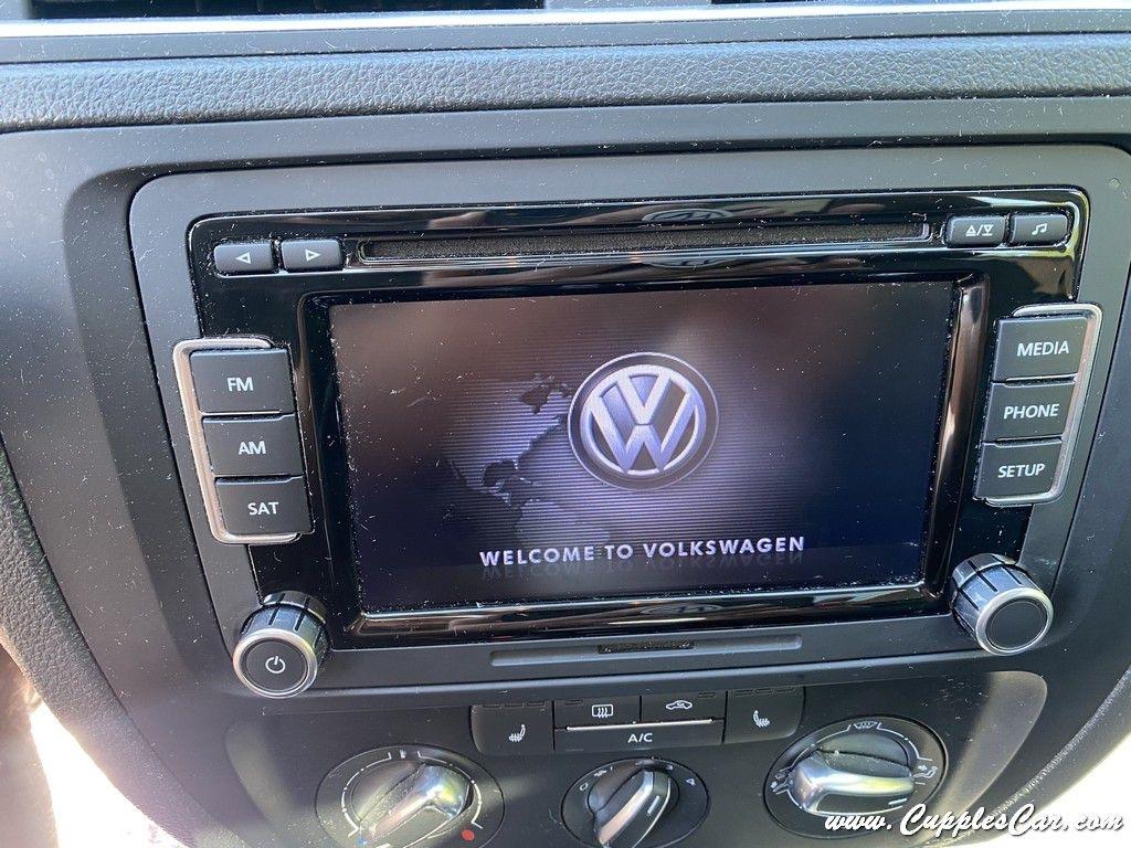 Volkswagen Jetta  2014