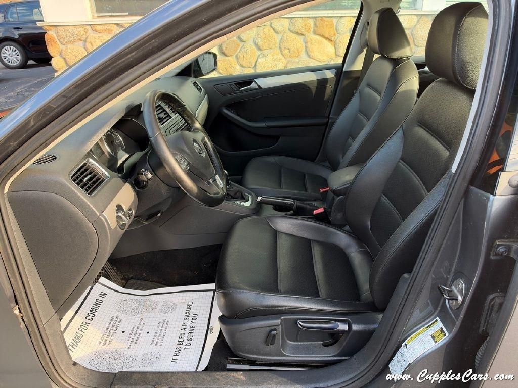 Volkswagen Jetta  2014