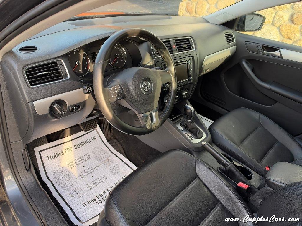 Volkswagen Jetta  2014