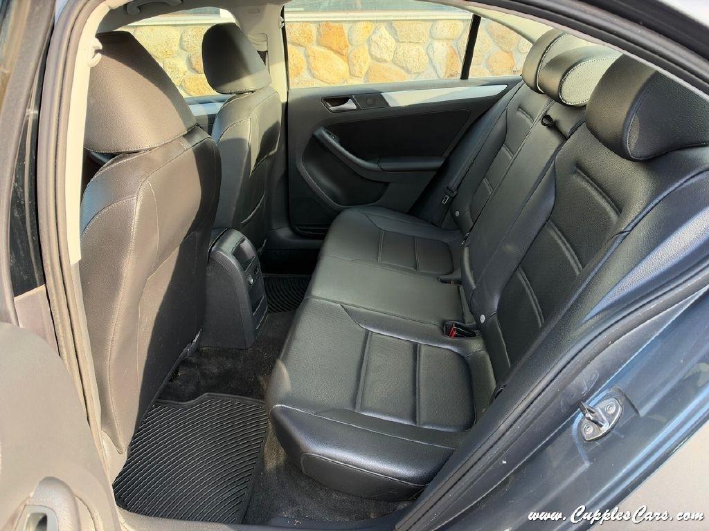 Volkswagen Jetta  2014