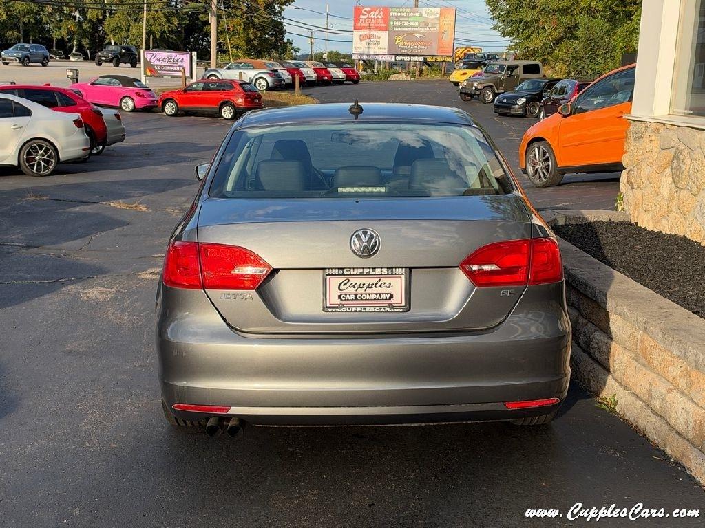 Volkswagen Jetta  2014