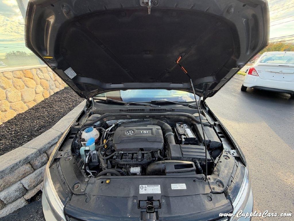 Volkswagen Jetta  2014