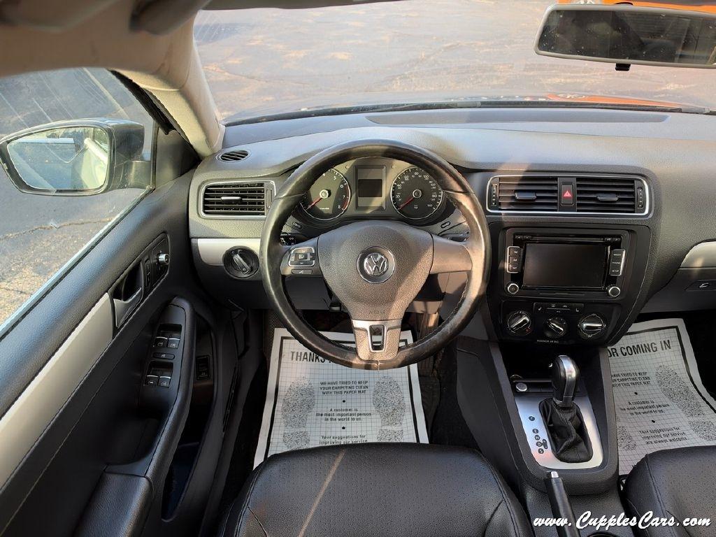Volkswagen Jetta  2014