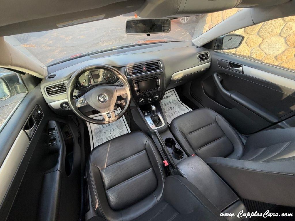 Volkswagen Jetta  2014