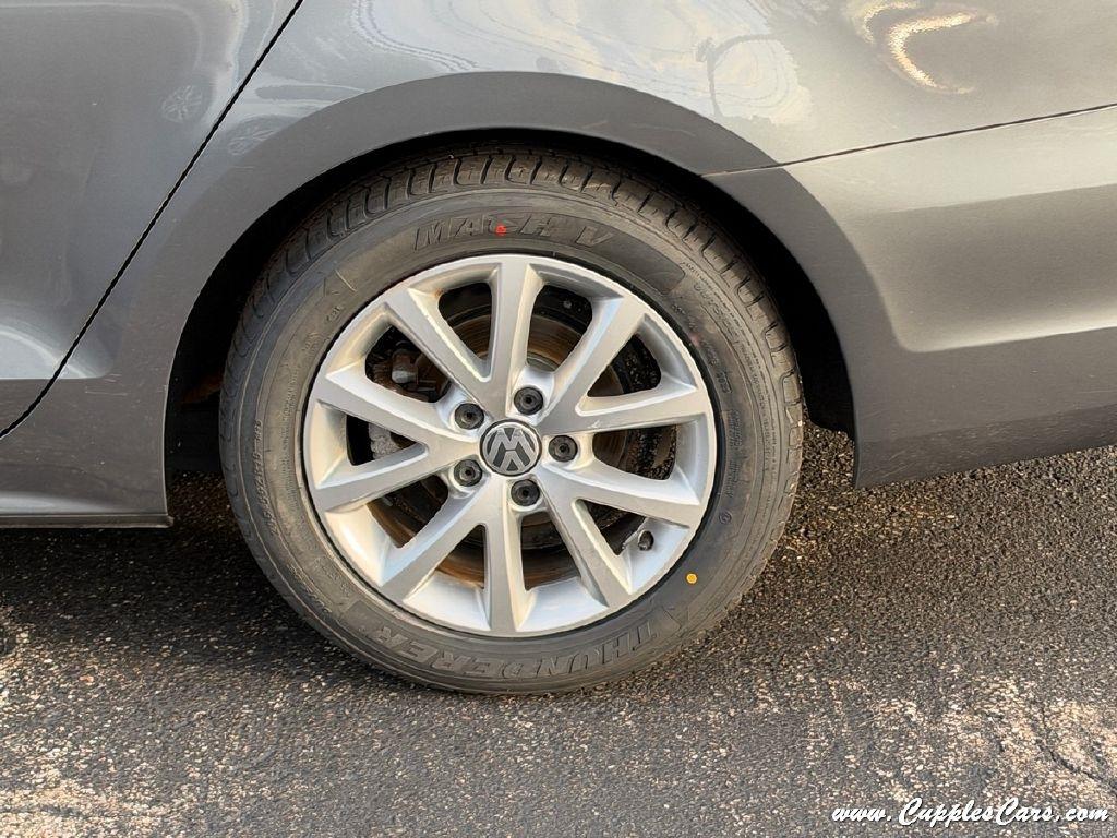 Volkswagen Jetta  2014