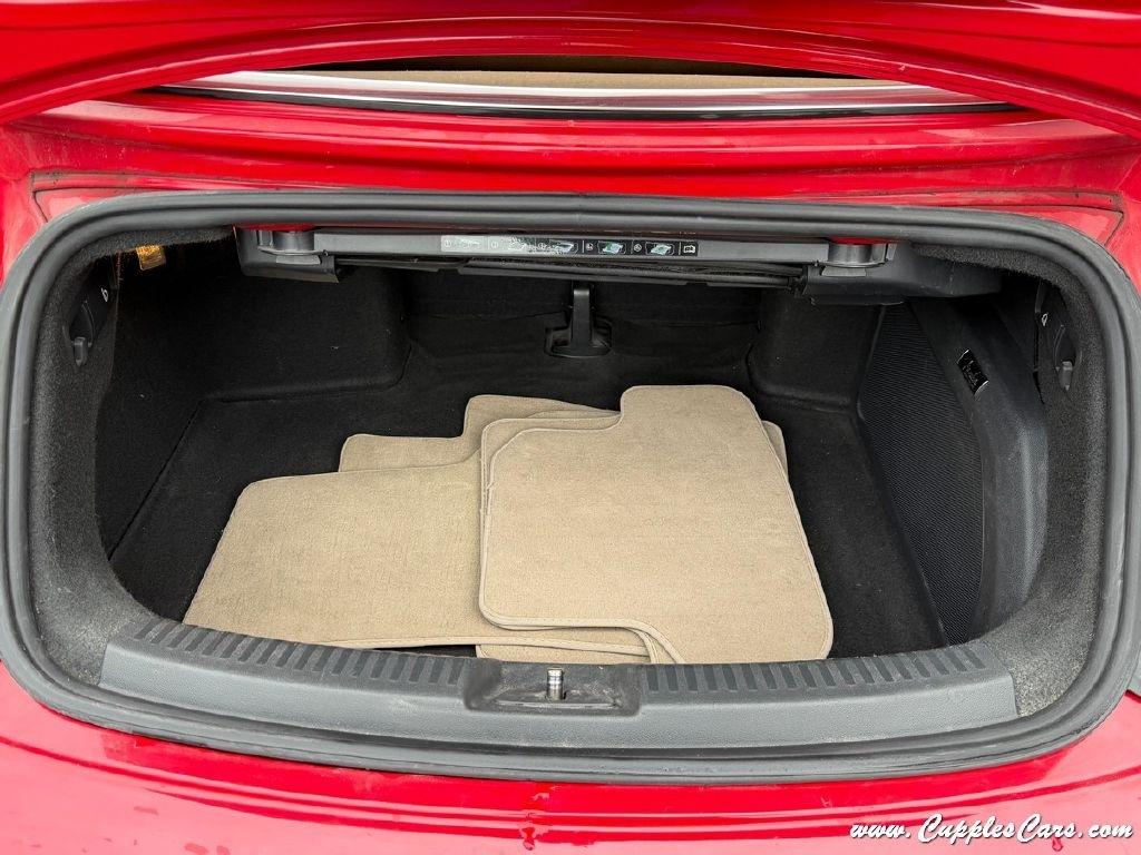 Volkswagen Beetle  2013