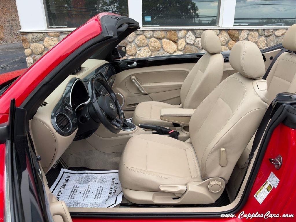 Volkswagen Beetle  2013