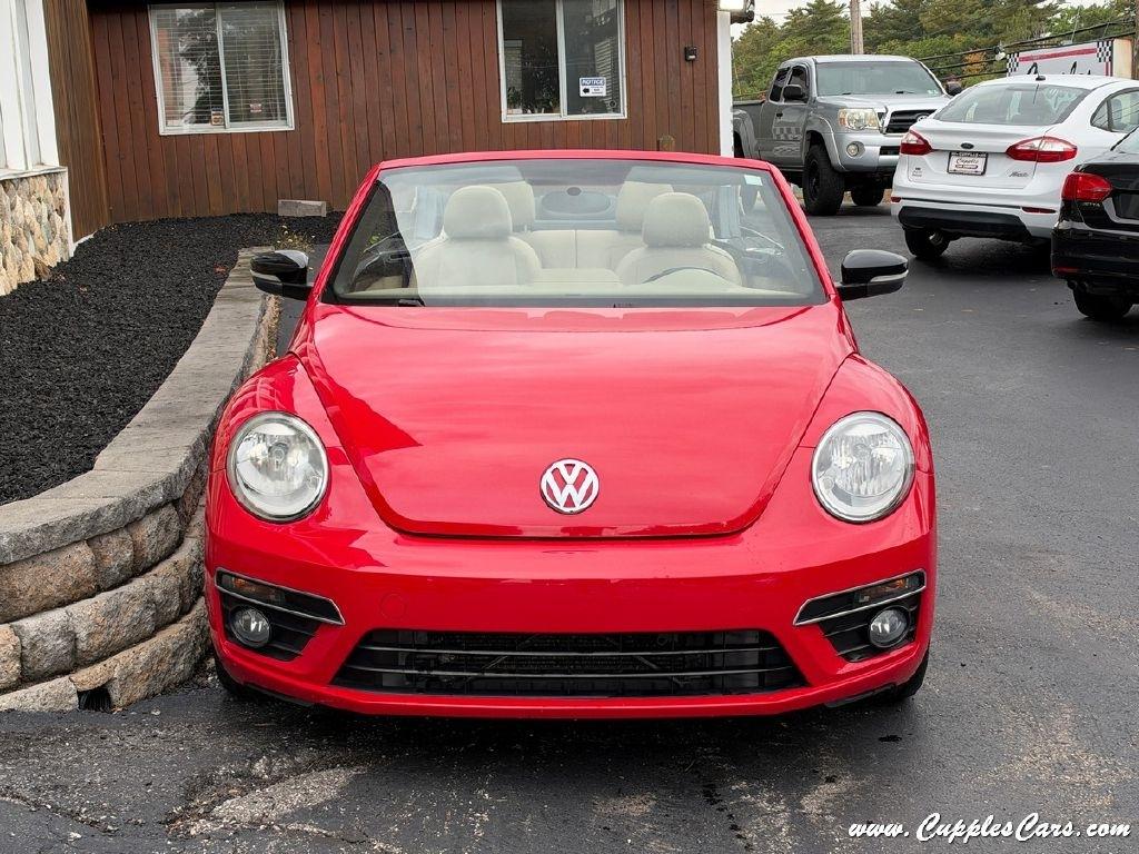 Volkswagen Beetle  2013