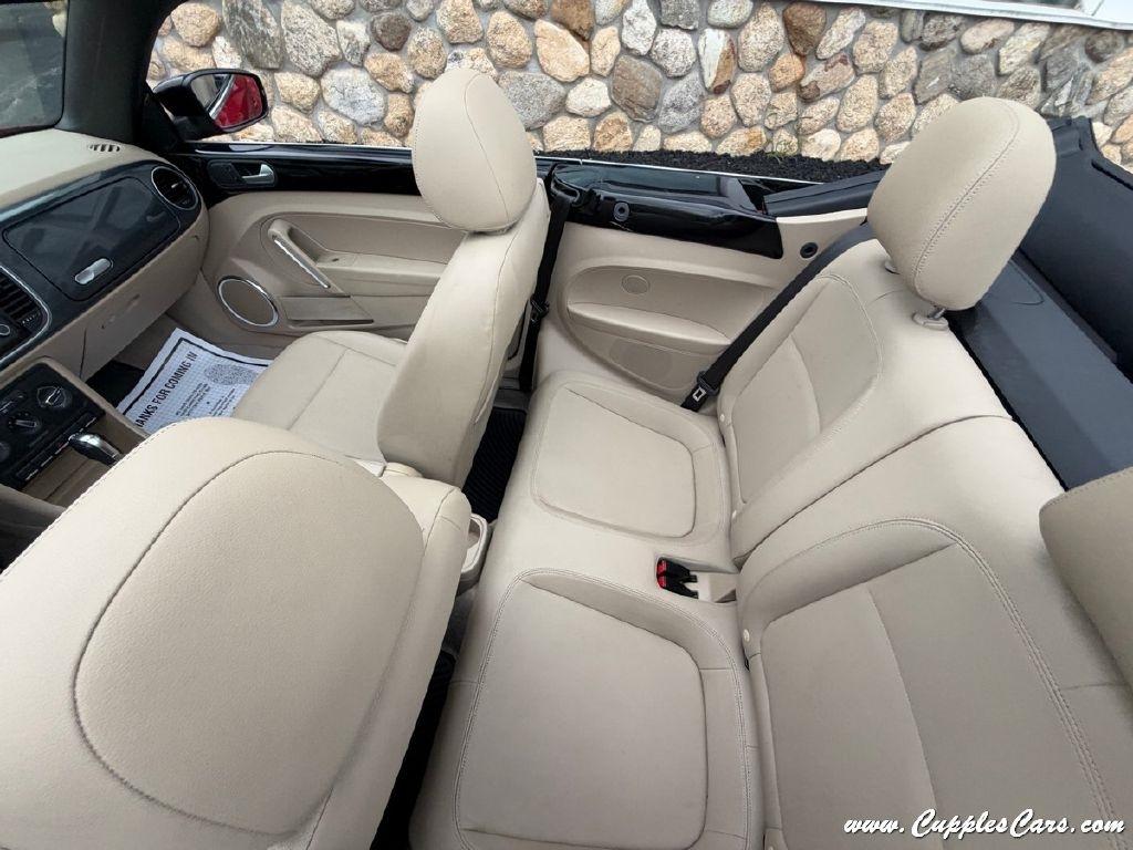 Volkswagen Beetle  2013
