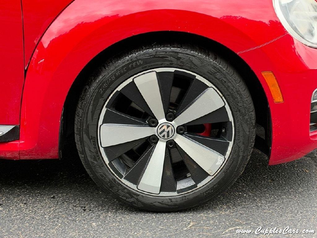 Volkswagen Beetle  2013