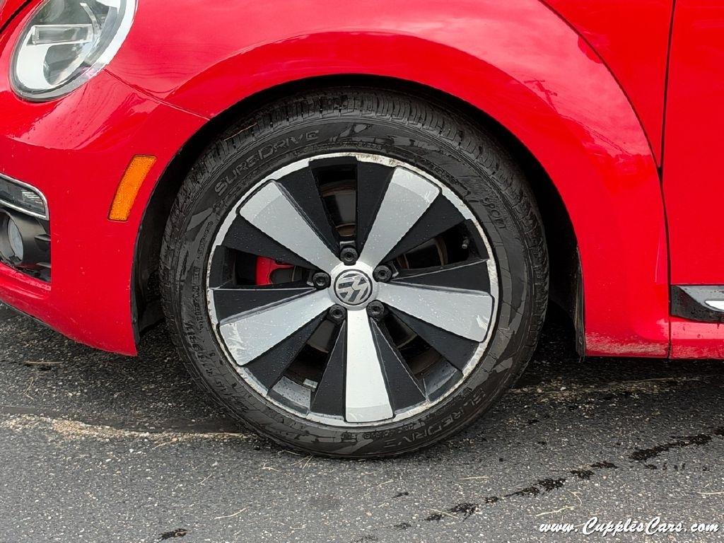 Volkswagen Beetle  2013