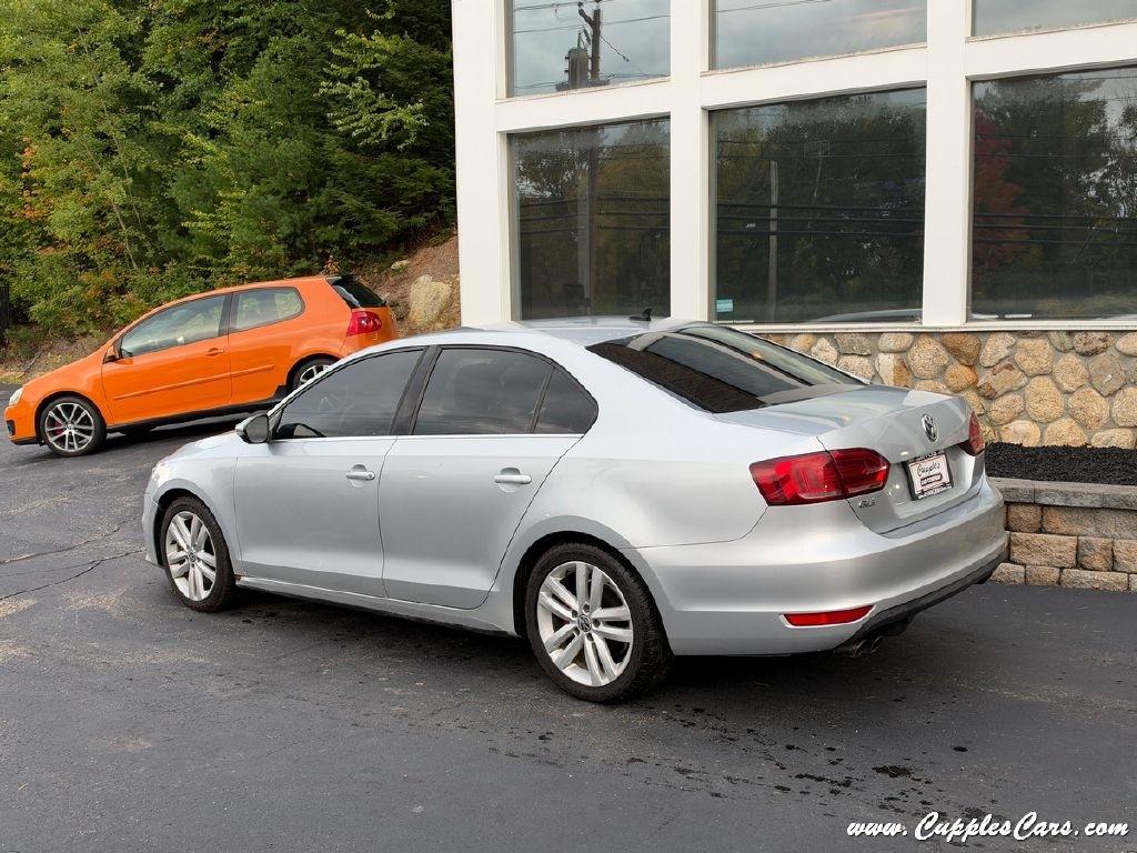 Volkswagen Jetta  2014