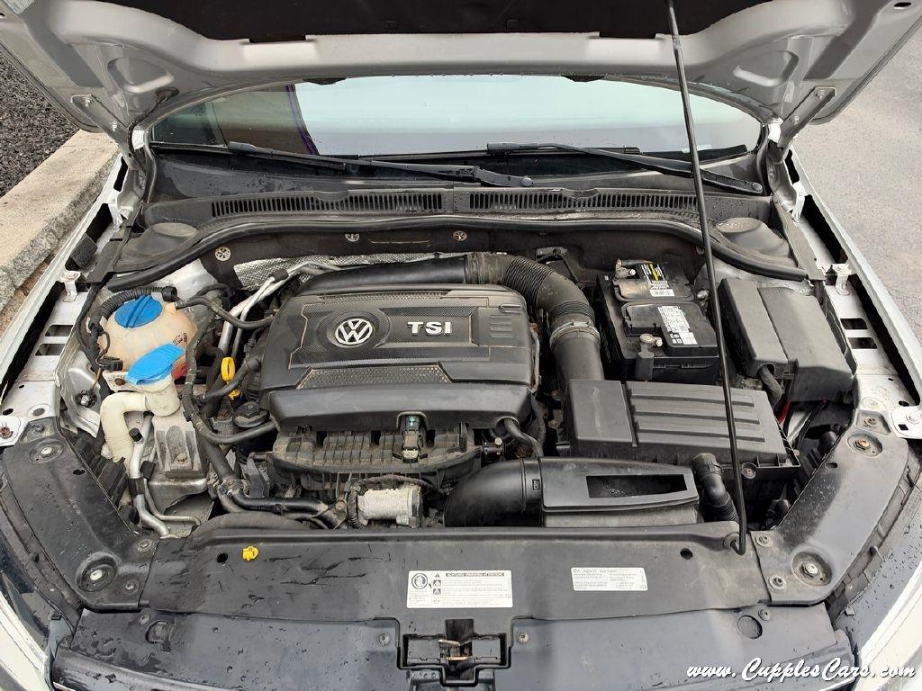 Volkswagen Jetta  2014