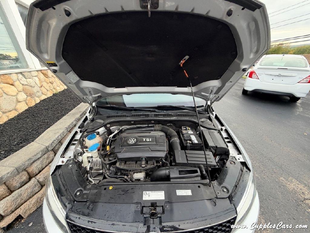Volkswagen Jetta  2014