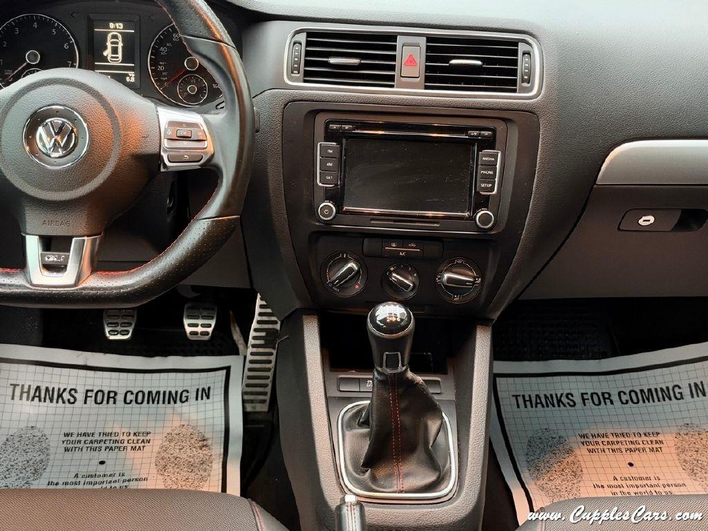 Volkswagen Jetta  2014