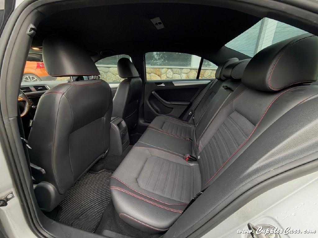 Volkswagen Jetta  2014