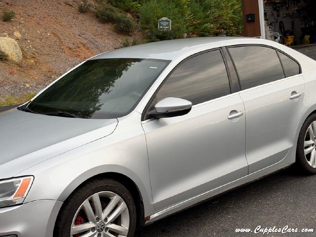 Volkswagen Jetta  2014