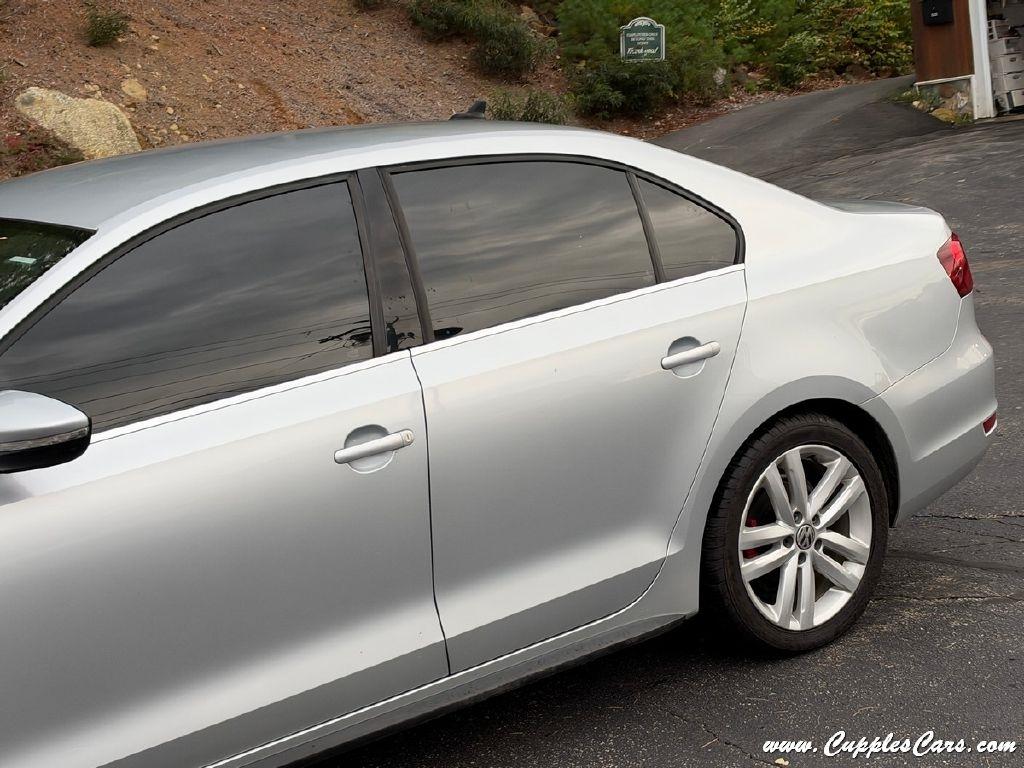 Volkswagen Jetta  2014