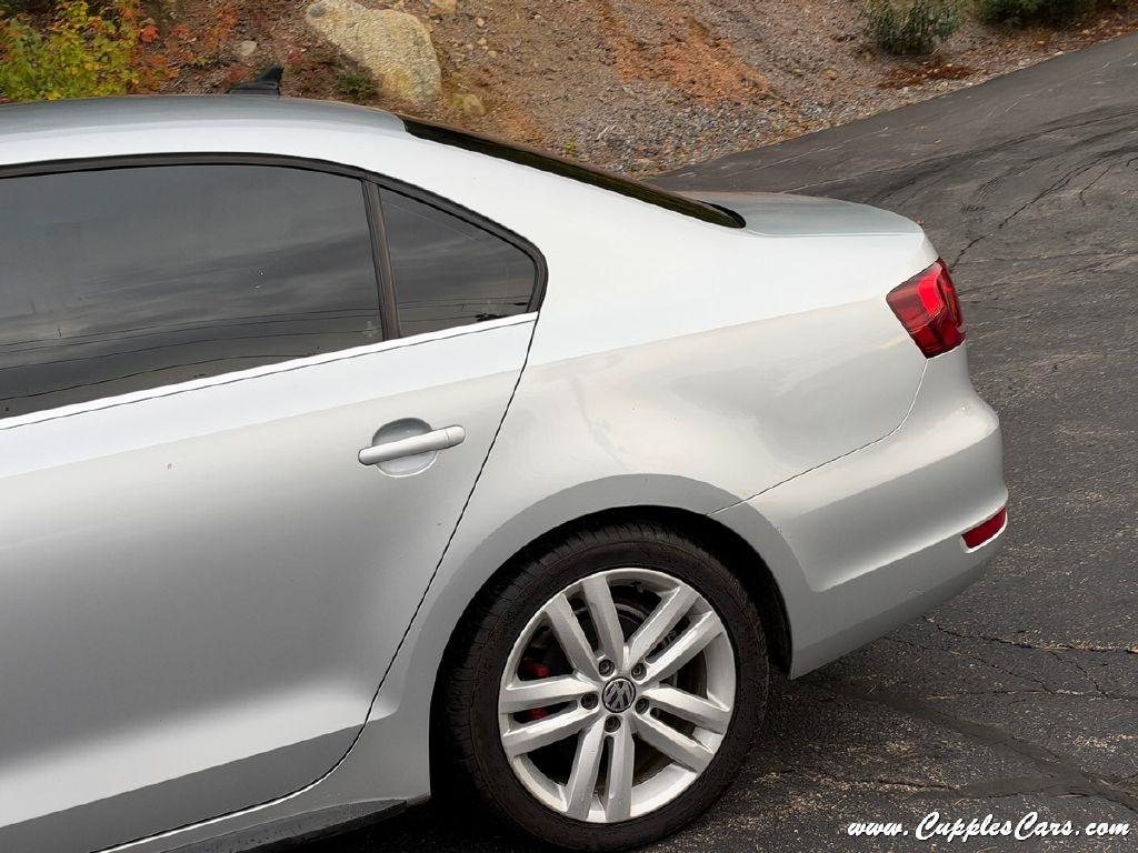 Volkswagen Jetta  2014