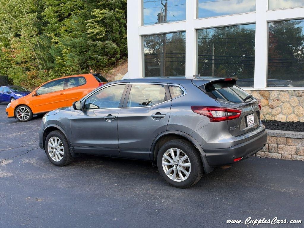 Nissan Rogue Sport  2021