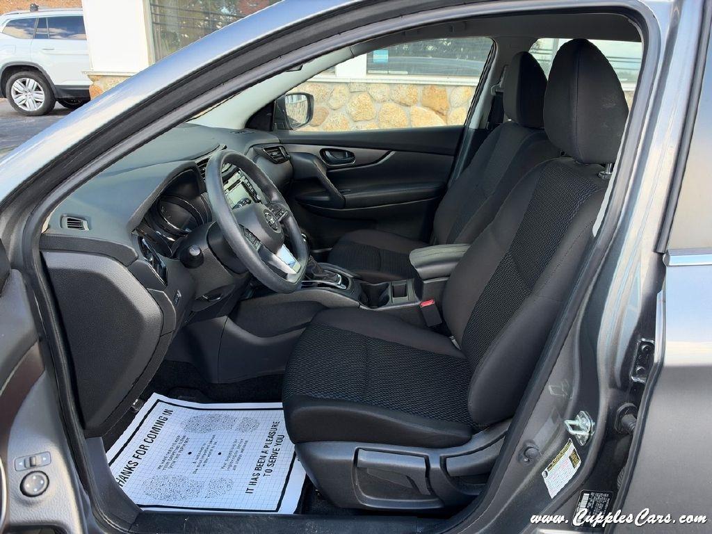 Nissan Rogue Sport  2021