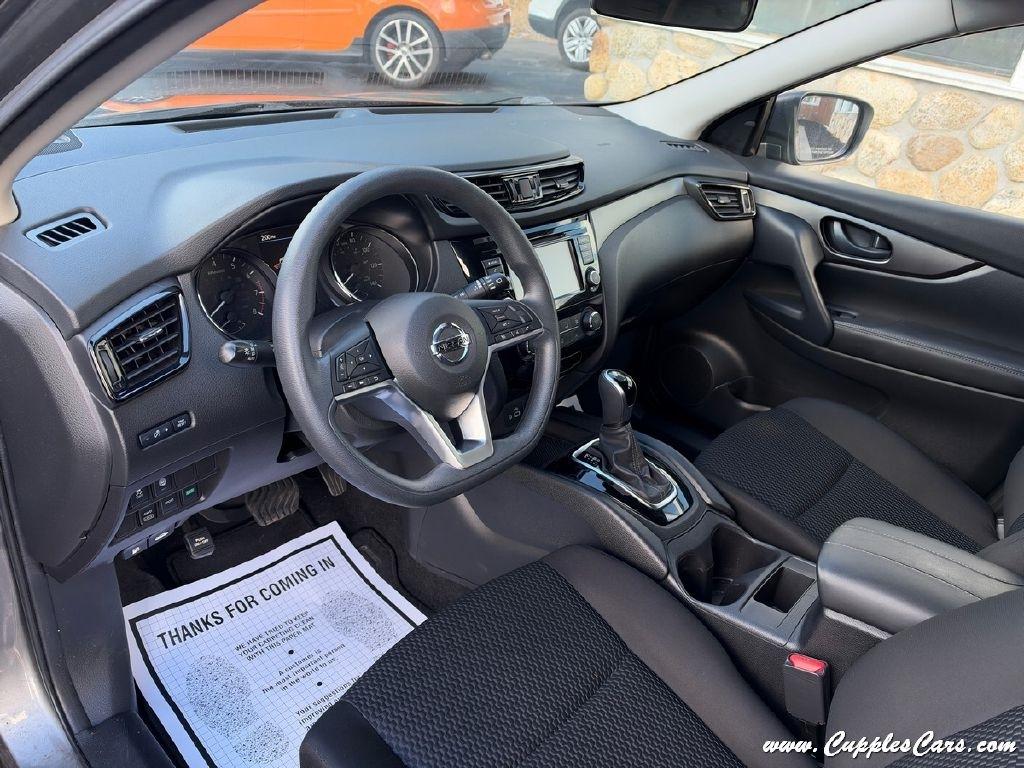 Nissan Rogue Sport  2021