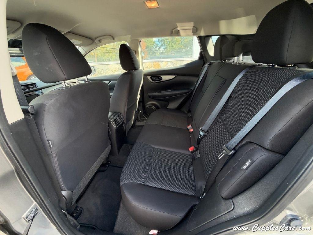 Nissan Rogue Sport  2021