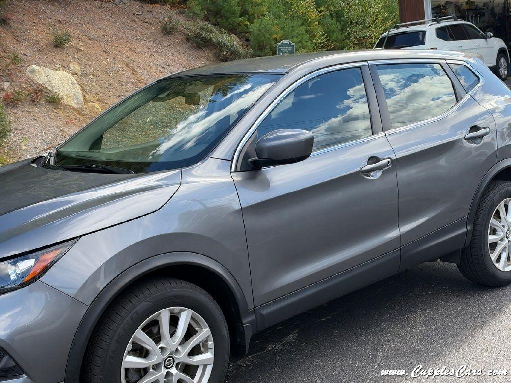 Nissan Rogue Sport  2021