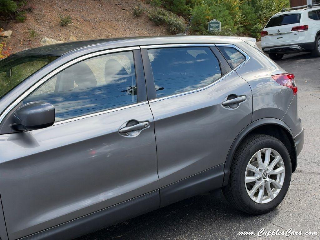 Nissan Rogue Sport  2021