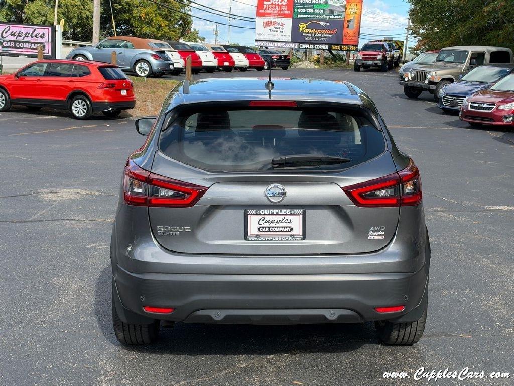Nissan Rogue Sport  2021