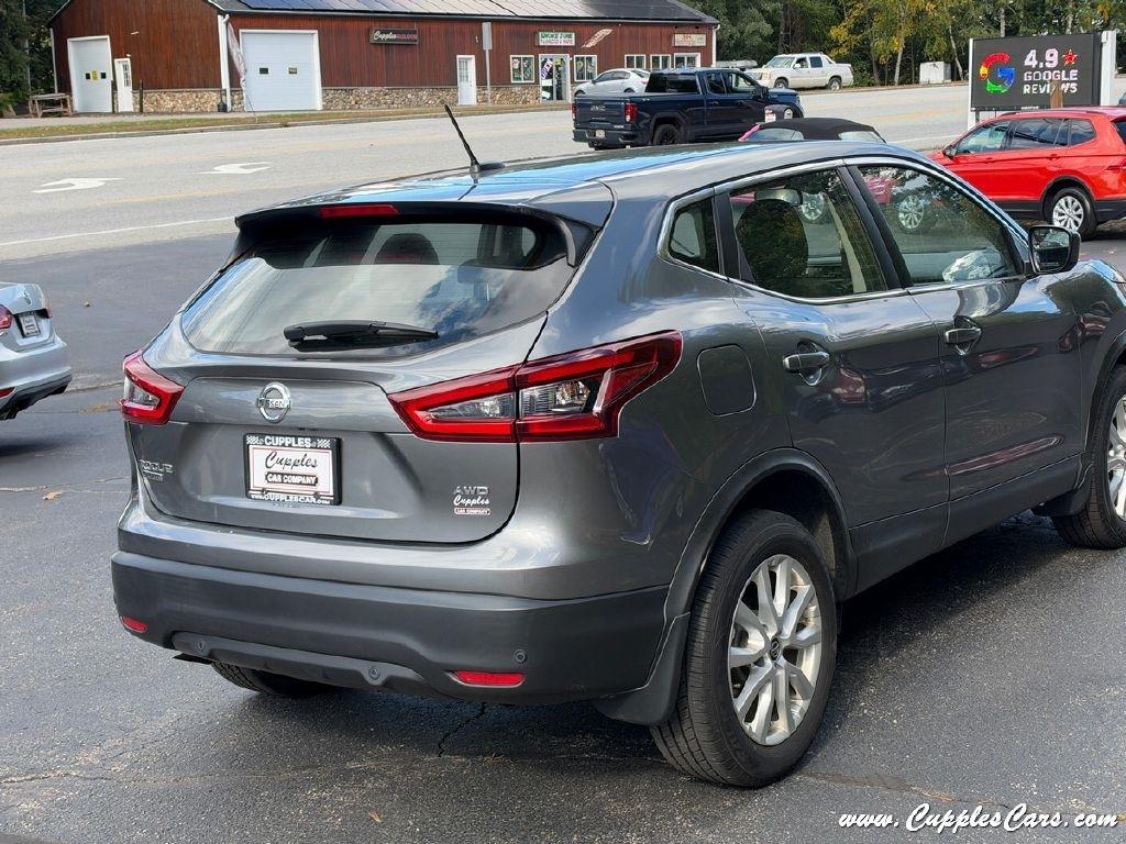 Nissan Rogue Sport  2021