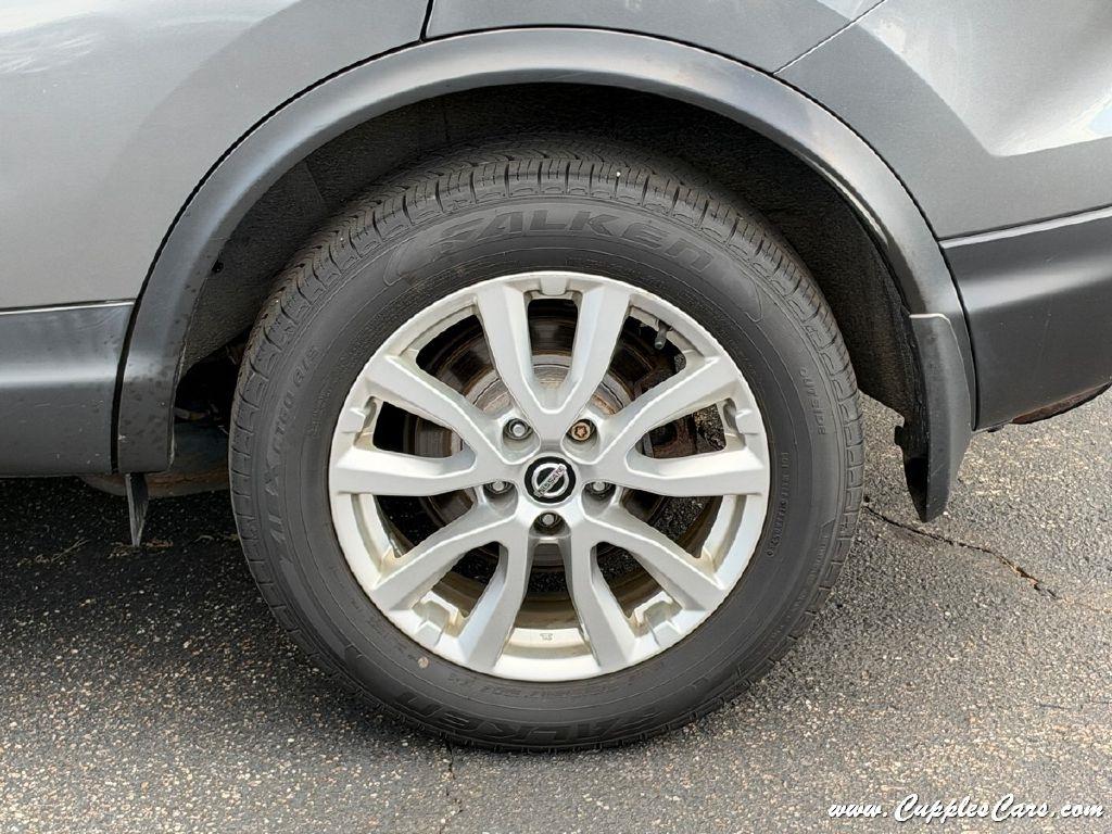 Nissan Rogue Sport  2021
