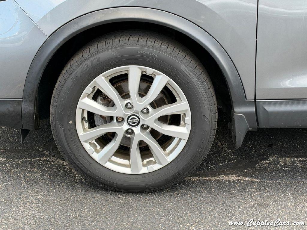 Nissan Rogue Sport  2021