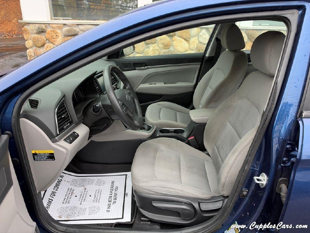 Hyundai Elantra  2018